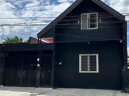 Davao Casa | Townes Blackrock Most Unique Home Big Grp Fam Near Downtown SM Dvo DGT Roxas Coastal