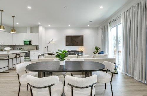 OST - South Union Casa | Townhome 2 Mi to Hermann Park, Zoo and Museums!