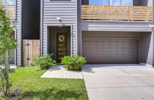 OST - South Union Casa | Townhome 2 Mi to Hermann Park, Zoo and Museums!