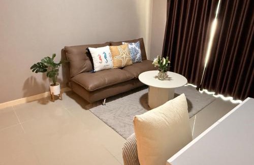 Pruksa Ville Lanna Casa | Townhome 3BR 2baths near Airport and Old town
