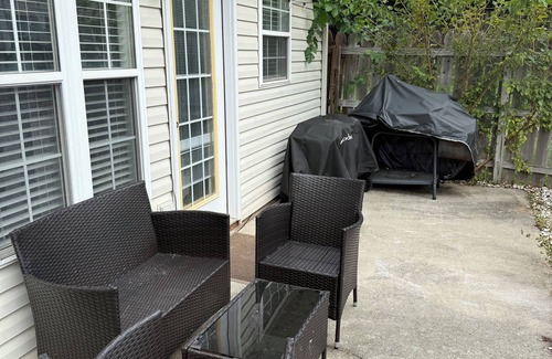 Greensboro Casa | Townhome Close To Everything