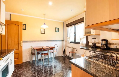 Leitza Casa | Magnífica casa con jardín, BBQ e hidromasaje