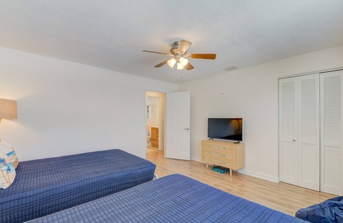 Cape Caneveral Beach Gardens Casa | Townhome in Cape Canaveral | Blocks from the beach!