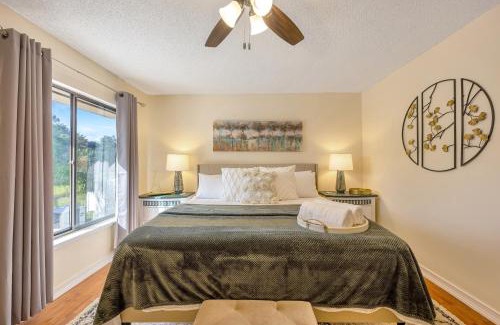 BallenIsles Casa | Townhome in PBG, king bed, pergola, BBQ & fire pit