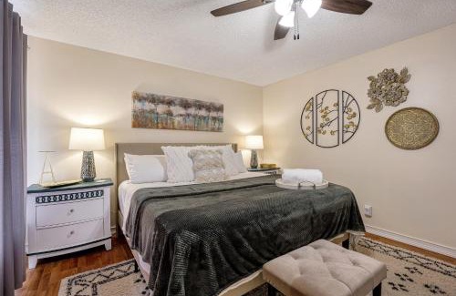 BallenIsles Casa | Townhome in PBG, king bed, pergola, BBQ & fire pit