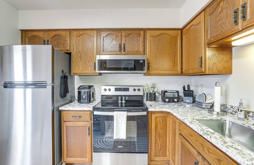 Clearfield Casa | Townhome w/Patio: 1 Mi to Clearfield Riverwalk