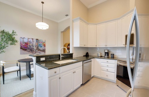Gainesville Casa | Townhome w/ Patio < 5 Mi to UF Campus!