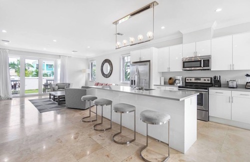 Palm Cay Casa | Townhouse 60 steps to the beach - Tennis - Pickleball - Sandpiper