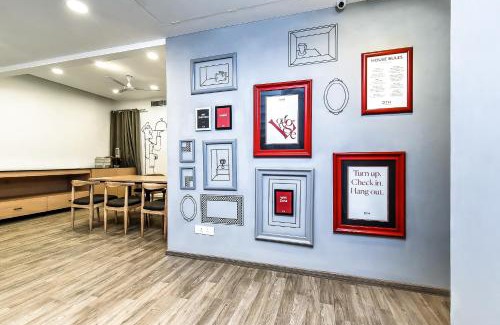 Gachibowli Hotel | Townhouse De Alphabet Hotel