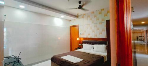 Hyderabad Hotel | Townhouse Hayatnagar Bus Terminal