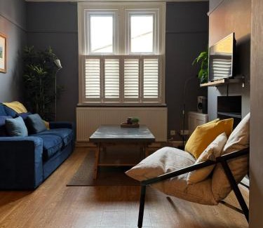 Hoole Apartamento | Townhouse in trendy suburb of Hoole
