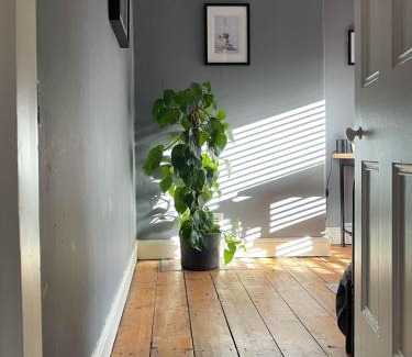 Hoole Apartamento | Townhouse in trendy suburb of Hoole