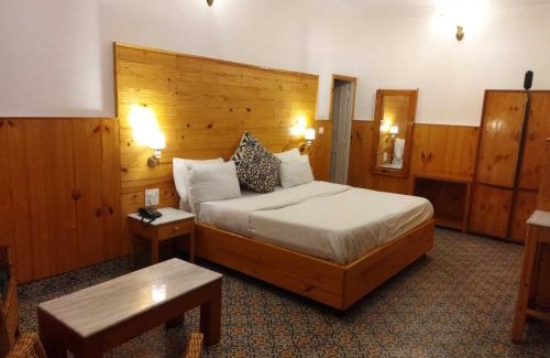 Dehradun Hotel | Townhouse ISBT Dehradun