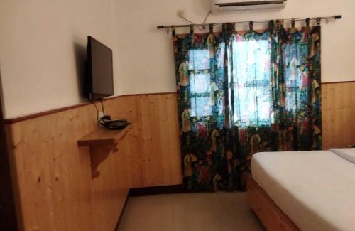 Dehradun Hotel | Townhouse ISBT Dehradun