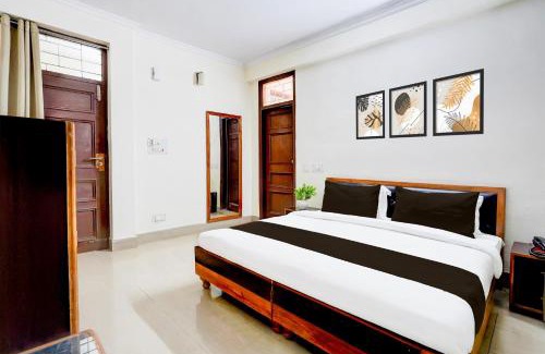 The Mall Road Hotel | Townhouse Mall Road Near Library Chowk