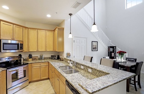 Naples Casa | Townhouse -- Newly Renovated in 2022!