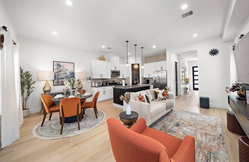 OST - South Union Casa | Townhouse Nr DT & Med Center | Games | Pet | WiFi