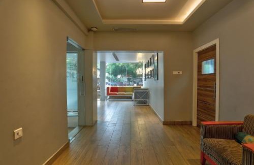Kodambakkam Hotel | Townhouse Oak Kodambakkam Formerly Cine City