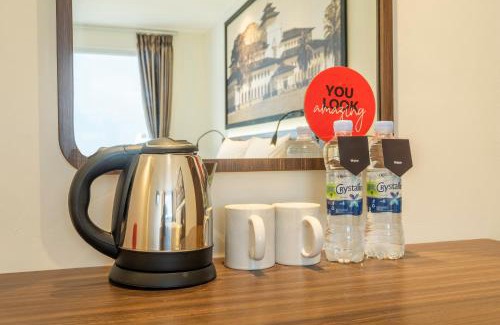 Astana Anyar Hotel | Townhouse Oak Pasar Baru Heritage