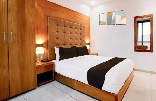 Kota Hotel | Townhouse Oak Railway Junction Kota Formerly Hotel Crosslane