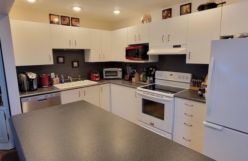 North Troy Condominio | Casa adosada en Jay Mountain - 1 milla hasta Jay Peak Resort - TRILLLIUM WOODS
