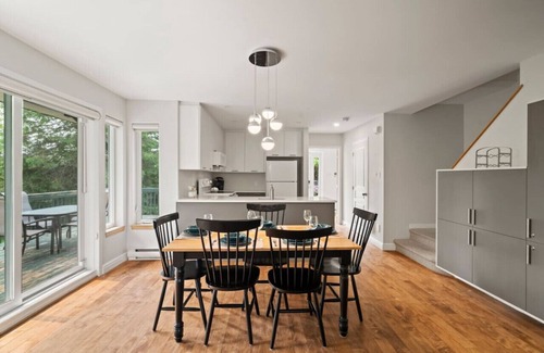 Mont-Tremblant Casa | Townhouse on the Golf w/ Pool Access -Aiglon 1748
