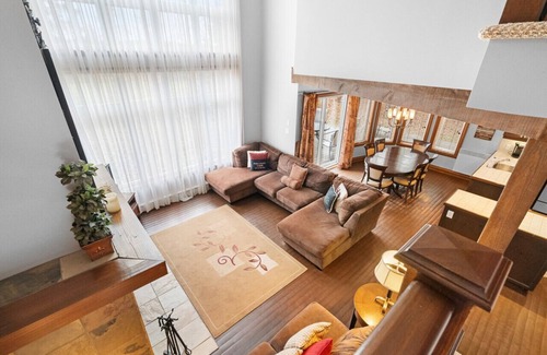 Mont-Tremblant Casa | Townhouse on the Golf La Bête -10min to Tremblant
