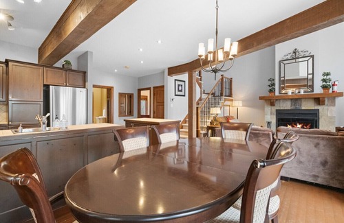 Mont-Tremblant Casa | Townhouse on the Golf La Bête -10min to Tremblant
