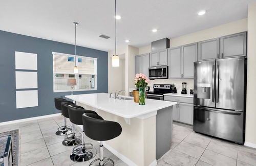 Indian Wells Casa | Townhouse w/ Hot Tub Near Disney | Sleeps 12