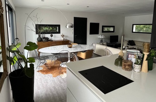 Mont Duplan Casa | Townhouse with garden and pool