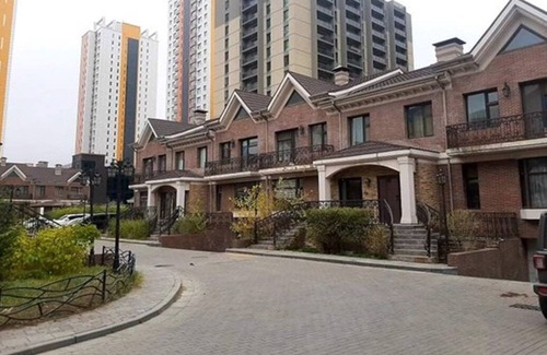 Ulaanbaatar Casa | Townhouse with great view at villa