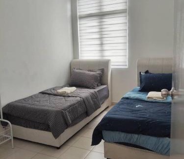 Kampung Jelatang Casa | Townixi Stay