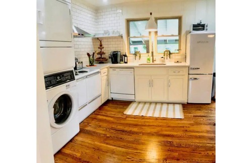 Sparta Casa | Townside Nook: 2-Blocks to Downtown Sparta