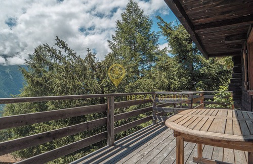 St. Luc Chalet De Esquí | Très beau chalet typique et confortable sur 2 niveaux avec jardin, terrasse meublé. Vue absolument s
