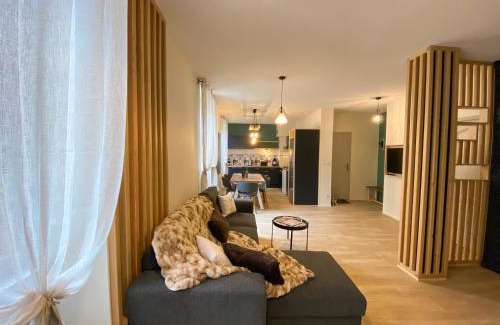 Luz-Saint-Sauveur Apartamento | Très bel appartement T3 HYPER CENTRE ENTIEREMENT RENOVE EN 2022