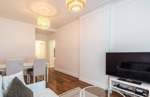 Epinettes Apartamento | Très bel Appartement Idéalement Situé à Paris
