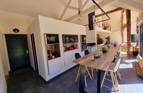 Sauvagnon Casa | Très Belle Maison de Caractère Avec Jacuzzi et Piscine