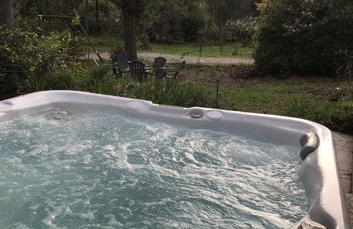 Les 3 Ponts Casa | Très Grand Mazet Rénové Avec Jacuzzi et Grand Jardin