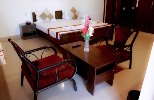 Gomti Nagar Casa | TR'S Edifice - A Luxury Guest House