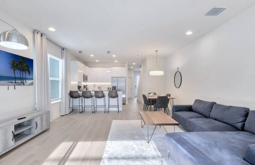 Woodridge Casa | TR17226 – Stylish 4-Bedroom home with Private Pool & Club Access near Disney