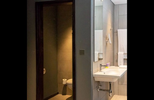 Gigiri Cama Y Desayuno | Trademark Hotel, Habitación Trademark con cama extragrande y 2 camas individuales