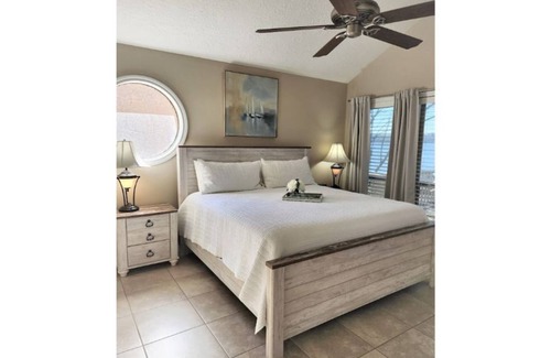 Walden on Lake Conroe Casa | Trader's Hideaway