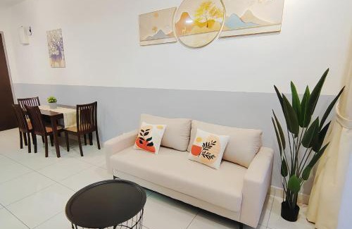 Kampung Bukit Dukong Apartamento | Traders Garden Cozy 2 BR Family Suite with WiFi