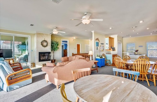 Sea Palm Village Casa | TRADEWINDS HA SIDO MUY LARGUADO como un hogar singularmente designado donde se hacen recuerdos preciados.