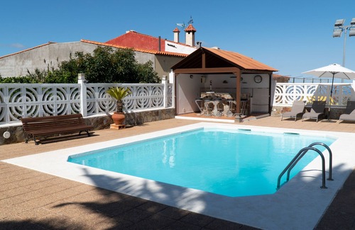 Las Vegas Cabaña | Casa rural con encanto, piscina privada climatizada en Valsequillo & FREE WIFI