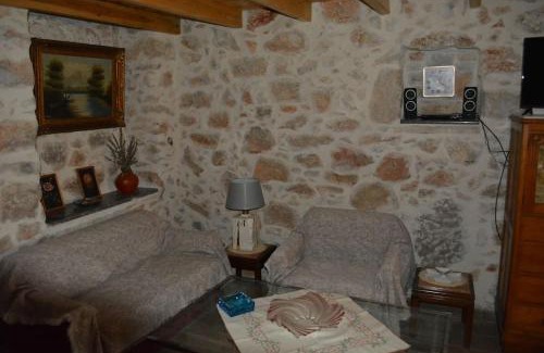 Agios Georgios Sykousis Casa | Traditional Chios House