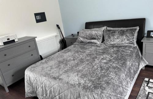 Prestwick Casa | Traditional 129 year old Cottage
