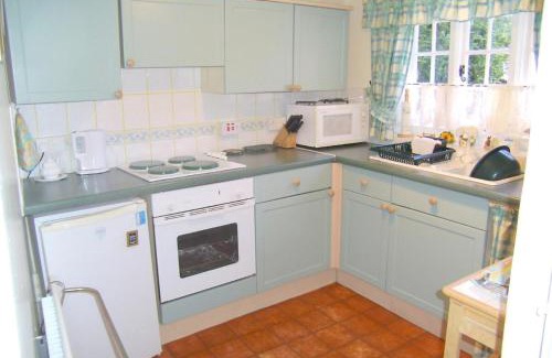 Budleigh Salterton Casa | Traditional 2 Bedroom Thatched Cottage