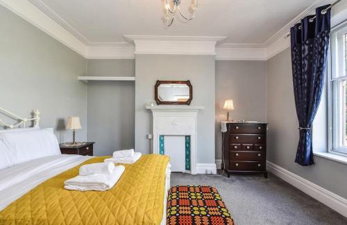 Pontcanna Casa | Traditional 3-Bed Property in Pontcanna with Parking