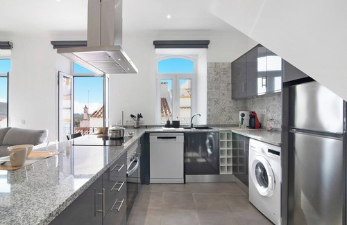 Alte Apartamento | "Apartamento tradicional de 3 dormitorios" con vistas a la montaña, terraza y Wi-Fi